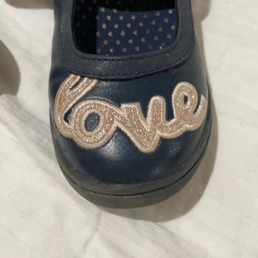 Tucker & Tate navy maryjane 12.5 LOVE in gold on each foot worn a time or two